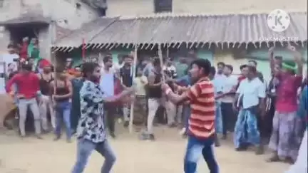 সাঁকরাইল: সাঁকরাইল ব্লকের নেগুড়িয়া গ্রামে মুসলিম সম্প্রদায়ের মানুষজন বকরিদ ও মহরম উপলক্ষ্যে আখড়ার আয়োজন