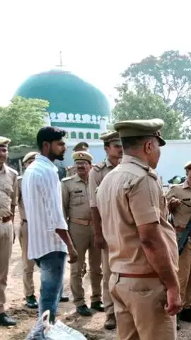 मोहनलालगंज: मोहनलालगंज में बकरीद पर शांतिपूर्ण माहौल, मस्जिदों में विशेष नमाज और पुलिस की सख्ती रही