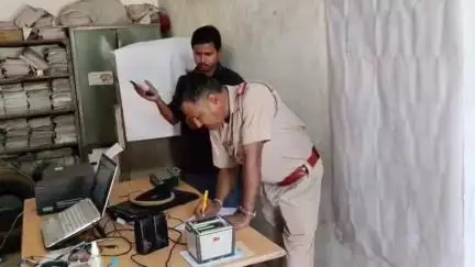 रेवदर: रेवदर के रानाडी बोर्ड के पास दो बाइकों के बीच हुई जबरदस्त भिंडत, बाइक पर सवार 4 लोग गंभीर घायल, पुलिस मौके पर पहुंची