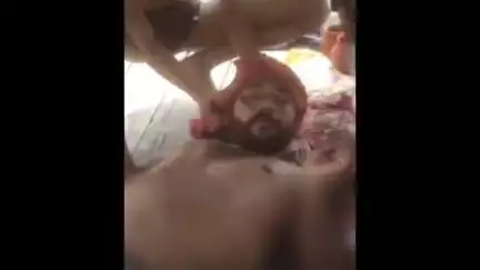 वाराणसी के अस्सी घाट पर पर्यटकों के बीच नविको में हुई मारपीट