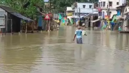 মেদিনীপুর: বর্ষা মানেই বন্যার আতঙ্ক ঘাটালে, মেদিনীপুরে আশ্বস্ত করলেন রাজ্যের সেচমন্ত্রী #jansamasya