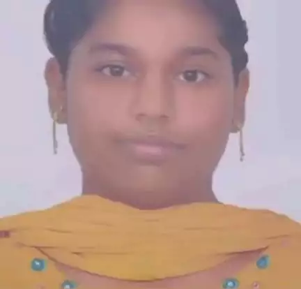 ప్రతిభ అవార్డుకు ఎంపికైన నందలూరు మండలంలోని సెయింట్ జోసెఫ్ పాఠశాల నుండి హుమేర తబస్సుమ్ మరియు సుమియా బేగ్