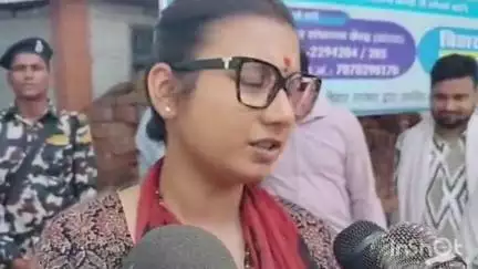 समस्तीपुर: सांसद शांभवी चौधरी ने समस्तीपुर में 36 दिव्यांगजनों को बैट्री चालित ट्राईसाईकिल प्रदान की