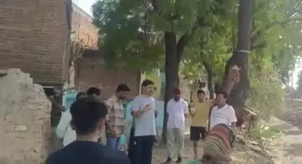 टीकमगढ़: सीएमओ ने बंडा नहर और विनोद कुंज बगीचा की बावरी का निरीक्षण किया, आवश्यक निर्देश दिए