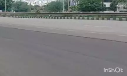 नाशिक: आडगाव येथे सर्विसरोडचे काँक्रिटीकरण पूर्ण न केल्याने नागरिक हैराण, व्यक्त केल्या संतप्त प्रतिक्रिया#jansamasya