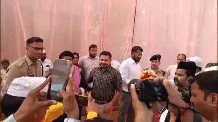 नवाबगंज: पीरबटावन सहित पूरे बाराबंकी जिले में बकरीद का पर्व शांतिपूर्ण तरीके से सम्पन्न हुआ