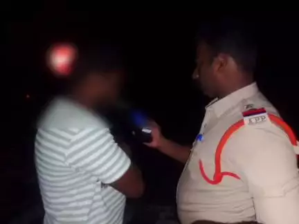 గిద్దలూరు: రాచర్లలో మద్యం తాగి వాహనం నడుపుతున్న ఒకరిపై కేసు నమోదు చేసిన పోలీసులు