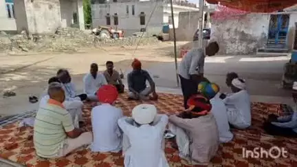अरैन: पूर्व विधायक सुरेश टाक ने विधानसभा के अराई उपखंड क्षेत्र के गांवों का दौरा किया और ग्रामीणों से मुलाकात की