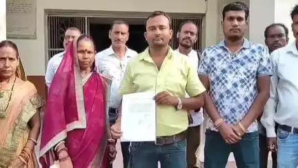पुसौर: पुसौर जनपद पंचायत में '15वें वित्त' का खेल, राशि बंटवारे में भेदभाव का आरोप, कलेक्टर को सौंपा ज्ञापन