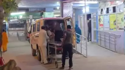 बेगूसराय: बरौनी रेलवे स्टेशन पर बेहोश हुए रेल यात्री की अस्पताल में इलाज के दौरान मौत