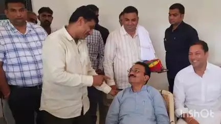 मूंडवा: कुचेरा पहुंचे उपमुख्यमंत्री प्रेमचंद बेरवा ने विकास को लेकर कार्यकर्ताओं से की चर्चा