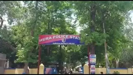 হুড়া: পুরোনো বিবাদের জেরে মধুবন গ্রামে এক প্রতিবেশীর বাড়িতে লাঠিসোঁটা নিয়ে হামলা,৭ জনের বিরুদ্ধে মামলা