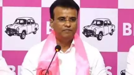 మేడ్చల్: సీఎం రేవంత్ రెడ్డి కెసిఆర్ పై చేసిన అనుచిత వ్యాఖ్యలపై తీవ్రస్థాయిలో మండిపడిన కుత్బుల్లాపూర్ ఎమ్మెల్యే కేపీ.వివేకానంద్