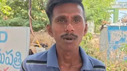 రాయదుర్గం: పట్టణంలోని ఆంధ్ర బ్యాంక్‌ వద్ద పార్కింగ్ చేసిన ద్విచక్ర వాహనం చోరీ, పోలీసులకు ఫిర్యాదు చేసిన బాధితుడు