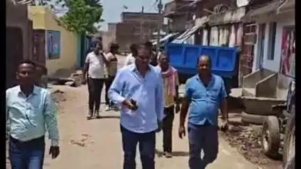रजौन: चांदन नदी में डूबकर सिकानपुर गांव की दो बच्चियों की मौत, पूर्व विधायक ने गांव पहुंचकर आर्थिक मदद की