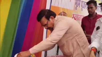 नागदा: विधायक ने लोहचितारा गांव में ₹33 लाख के विकास कार्यों का भूमिपूजन व ₹64.25 लाख का लोकार्पण किया