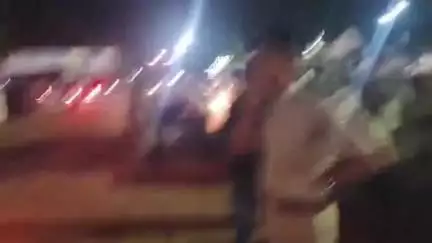 तोपचांची: गोमो रेलवे मार्केट में हरिहरपुर थाना प्रभारी राहुल झा के नेतृत्व में सघन वाहन जांच अभियान