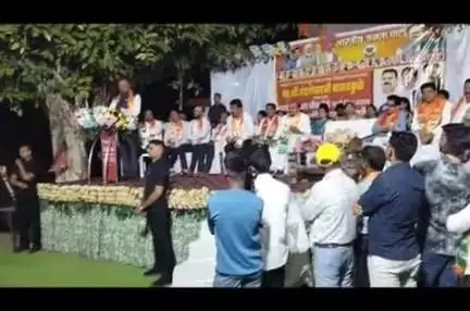 रामटेक: नगरधन येथे भाजपा प्रदेशाध्यक्ष बावनकुळेच्या उपस्थितीत माजी जि.प. सदस्य  सव्वालाखेचा शेकडो कार्यकर्त्यासह भाजपा प्रवेश