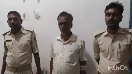 मधेपुरा: सदर थाना पुलिस ने साहूगढ़ गांव में छापामारी कर मारपीट के आरोपी सत्यनारायण यादव को गिरफ्तार किया