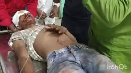 বাসন্তী: আমঝাড়া এলাকায় দুটি বাইকের সংঘর্ষে গুরুতর জখম তিন যুবক
