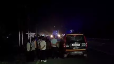 मऊरानीपुर: मऊरानीपुर हाइवे पर शराबियों का तांडव, कार सवार दबंगों ने बस के कर्मचारियों से की मारपीट, पीड़ित ने की पुलिस से शिकायत