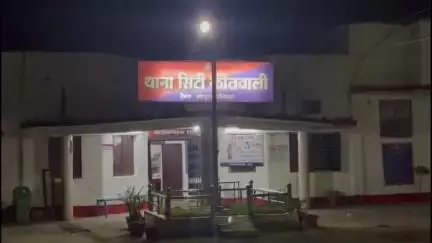 जशपुर: जुरतेला में तेज रफ्तार वाहन की टक्कर से युवक की मौत, परिजनों ने अज्ञात चालक पर कार्रवाई की मांग की