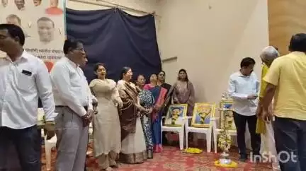 जळगाव: माजी नगरसेविकास सुरेखा तायडे यांच्या माध्यमातून गुणवंत विद्यार्थ्यांचा मायादेवी नगर रोटरी भवान येथे सत्कार