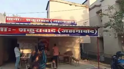 रतनी फरीदपुर: शकुराबाद थाने की पुलिस ने शराब के नशे में हंगामा करते तीन लोगों को किया गिरफ्तार