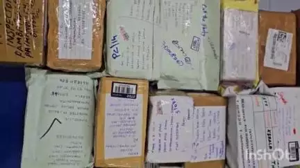 റാന്നി: ശബരിമലയിൽ നഷ്ടപ്പെട്ട 102 മൊബൈൽ ഫോണുകൾ 5 മാസത്തിനുള്ളിൽ കണ്ടെത്തി അയ്യപ്പഭക്തർക്ക് തിരികെയേല്പിച്ച്
പമ്പ പോലീസ്.