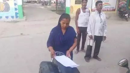 लालगंज: लालगंज में पत्नी ने पति पर घर में चोरी का आरोप लगाया, थाने में शिकायत दर्ज