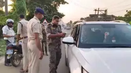 महागामा: महागामा में सघन वाहन चेकिंग अभियान, एक दर्जन से अधिक वाहनों पर कार्रवाई