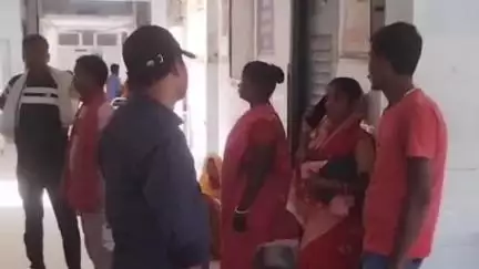 पूर्णिया पूर्व: मरंगा के मुसहरी टोल में किराना दुकान से मोबाइल मांगने पर बदमाशों ने गोली मारकर किया घायल