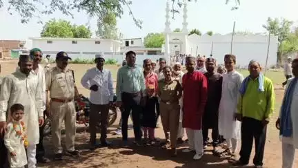 बहोरीबंद: बाकल में मुस्लिम समाज ने धूमधाम से मनाया बक़रीद का पर्व, सुरक्षा व्यवस्था को लेकर पुलिस बल के साथ तैनात रही थाना प्रभारी
