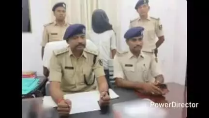 बरारी: ₹15 हजार के इनामी आरोपी को बरारी थाना पुलिस ने कृषि फॉर्म के पास से किया गिरफ्तार, देसी कट्टा व जिंदा कारतूस बरामद