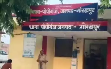 कैंपियरगंज: पीपीगंज थाना क्षेत्र के मगरु चौराहे पर बारात में सपा का गाना बजाने को लेकर दो पक्षों में विवाद, एक घायल
