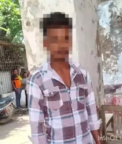 बैकुंठपुर: बैकुंठपुर पुलिस ने छापेमारी कर देसी कट्टे के साथ एक अपराधी को किया गिरफ्तार: थाना अध्यक्ष