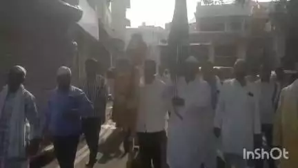 राघोगढ़: राघोगढ़ में अमन चैन से मना ईद उल अजहा, जामा मस्जिद से निकला जुलूस, ईदगाह पर हुई सामूहिक नमाज