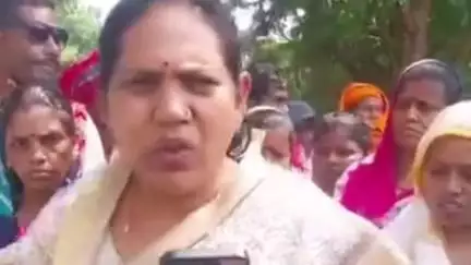 कांकेर: कांकेर जिले में देवरी मार्ग की खराब स्थिति को लेकर ग्रामीणों ने किया चक्का जाम