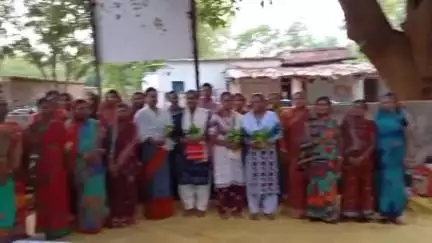 ମହୁଲପାଲି: ଚାରମାଲ, ଫଟାଟାଙ୍ଗର ଓ ମୁଣ୍ଡକଟା ଠାରେ ପ୍ଲାଷ୍ଟିକ ମୁକ୍ତ ସମାଜ ଗଠନକୁ ନେଇ କର୍ମଶାଳା ଅନୁଷ୍ଠିତ