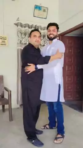 महुआ: महुआ में बकरीद पर्व आपसी भाईचारे के साथ मनाया गया, लोगों ने एक दूसरे को दी मुबारकबाद