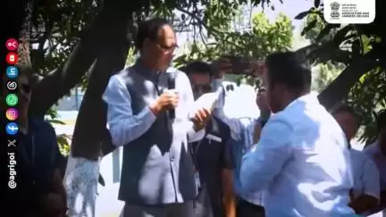 माननीय केंद्रीय कृषि मंत्री ने बासमती धान उगाने वाले किसान श्री आशीष से अनुभव साझा किए। #ViksitKrishiAbhiyan