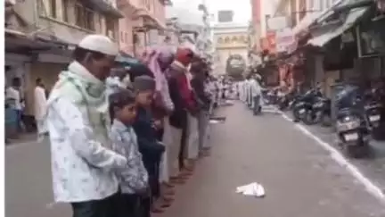 अजमेर: ईद उल अजहा पर दरगाह में अकीदतमंदों को उम्र से लाभ, पूर्व RTDC अध्यक्ष धर्मेंद्र राठौर ने सभी को दी मुबारकबाद