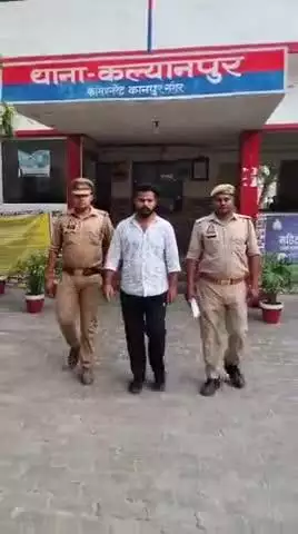 लखनऊःकानपुर यूनिवर्सिटी में ऐसे रील बनाना तो एक बहाना। काम  भोली भाली लड़कियों को फंसाना. लव कुश संवाददाताकी खास रिपोर्ट