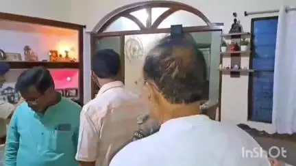 मुंगेर: हाजी सुभान मोहल्ले में चोरों ने 10 ताले तोड़कर घर से कीमती सामान और कैश चुराया, पुलिस जांच में जुटी