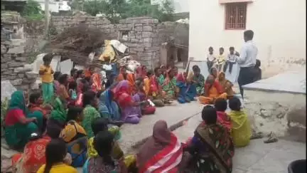 ವಡಗೇರಾ: ಕೆಲಸ ಕೊಡುವಂತೆ ಕೂಲಿ ಕಾರ್ಮಿಕರ ಸಭೆ ಮೂಲಕ ಒತ್ತಾಯ,ಹೈಯಾಳ ಕೆ ಗ್ರಾಮದಲ್ಲಿ ಪ್ರಾಂತ ರೈತ ಸಂಘದ ಸಭೆ
