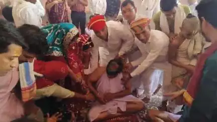 प्रतापगढ़: दीपेश्वर महादेव सामूहिक यज्ञोपवीत संस्कार एवं 13वाँ वार्षिकोत्सव वैदिक विधि विधान से संपन्न