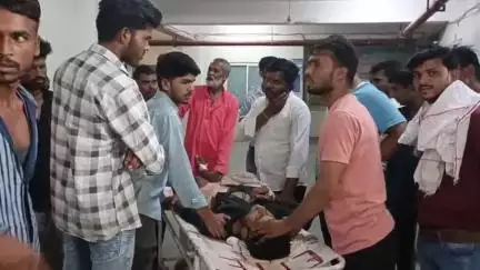 छतरपुर नगर: बिलहरी गांव: राशन विवाद में गोलीबारी, एक व्यक्ति घायल, ज़िला अस्पताल से मेडिकल कॉलेज रेफर