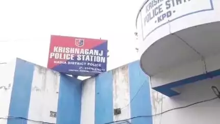 কৃষ্ণগঞ্জ: আদালতের নির্দেশে ওয়ারেন্ট প্রাপ্ত ৪ জন আসামীকে গ্রেফতার করে আজ আদালতে পেশ করলো কৃষ্ণগঞ্জ থানার পুলিশ