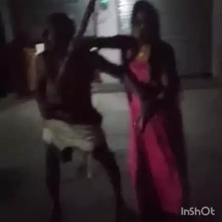ऊंचाहार: पटेरवा तिराहे पर जमीनी विवाद में चाचा ने भतीजी को बेरहमी से पीटा, पीटने का वीडियो हुआ वायरल