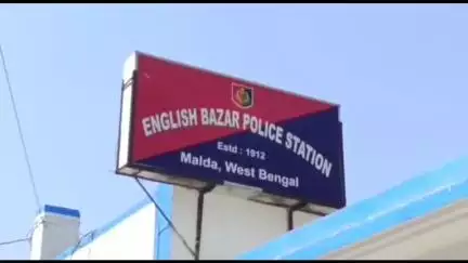 ইংরেজবাজার: ঠিকাদারকে খুনের ঘটনায় কাকিমা মৌমিতা হাসানকে আরো চার দিনের হেফাজতে নিল পুলিশ